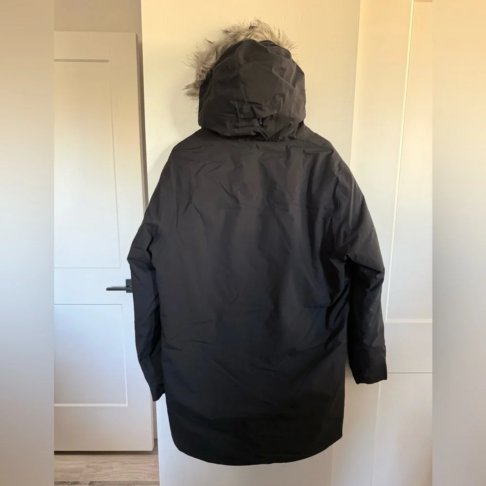 NWT Moosejaw Duck Down Parka Size Large